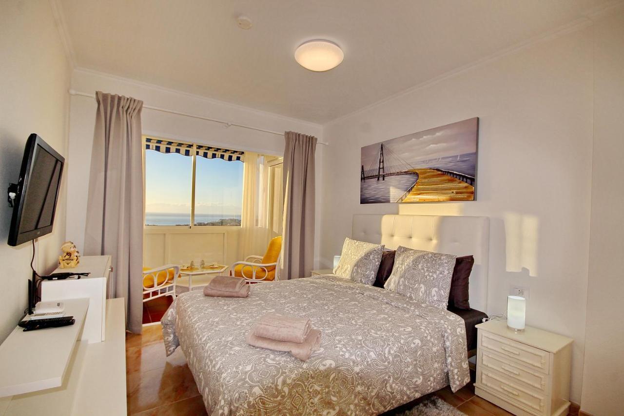 Ferienwohnung Cozy Townhouse With Ocean Views In Costa Adeje Exterior foto