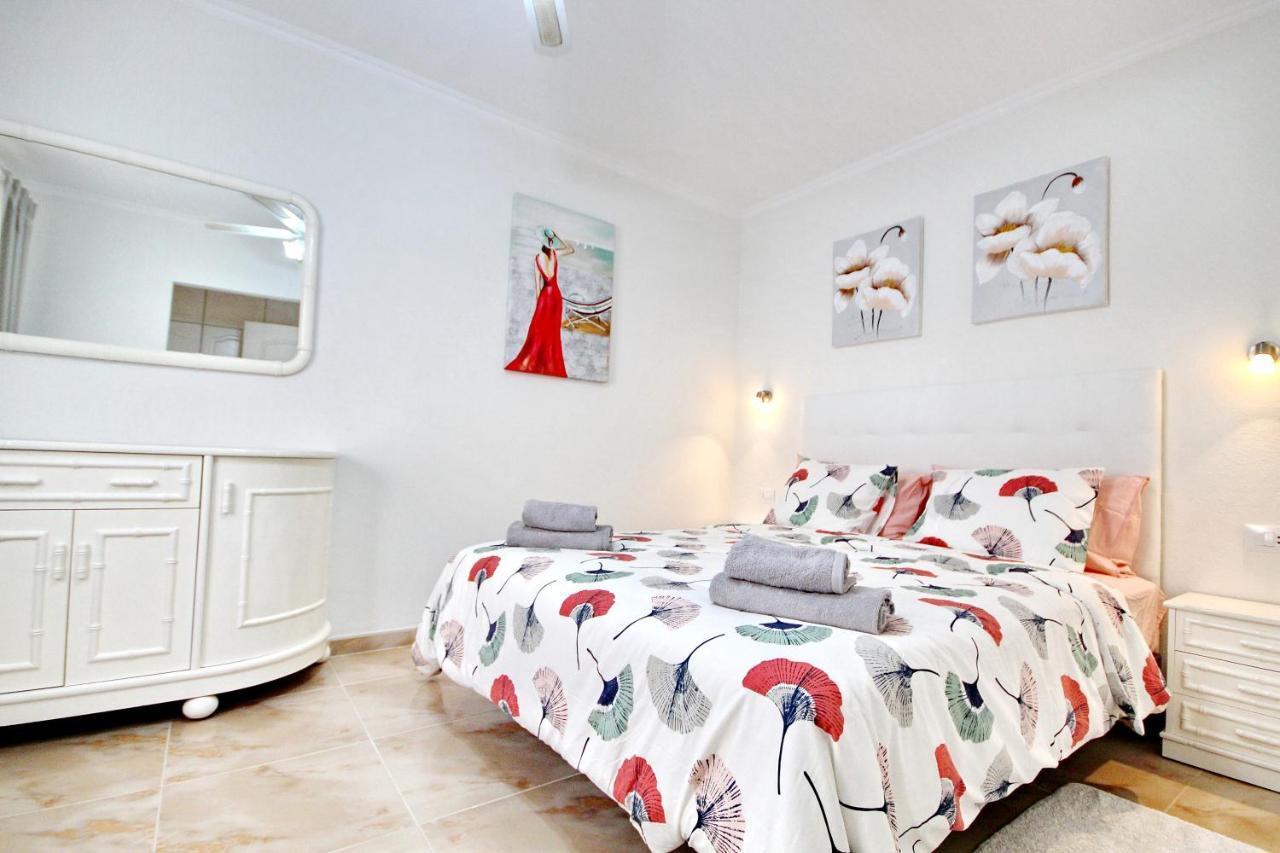 Ferienwohnung Cozy Townhouse With Ocean Views In Costa Adeje Exterior foto